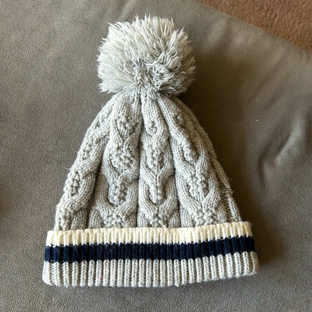 Grey beanie